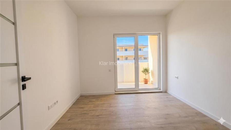 Apartament FINISAT 3 camere 56.1mp, terasa 26.6mp, Floresti, str. Eroilor - 4