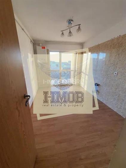 Apartament 3 camere decomandat etaj 1 zona Trei Stejari - 4