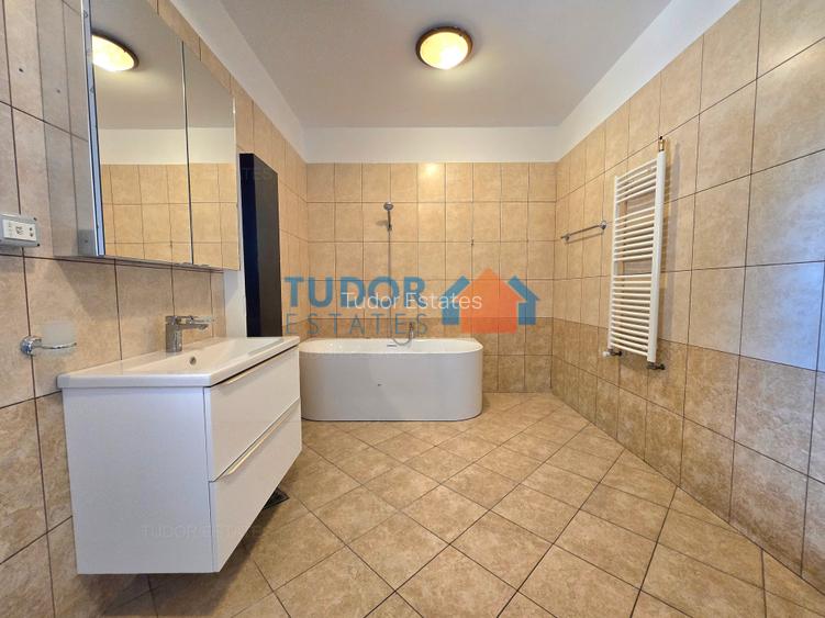 Spacious 3-Bedroom villa - 400sqm Garden - Walking Distance from British School - 18