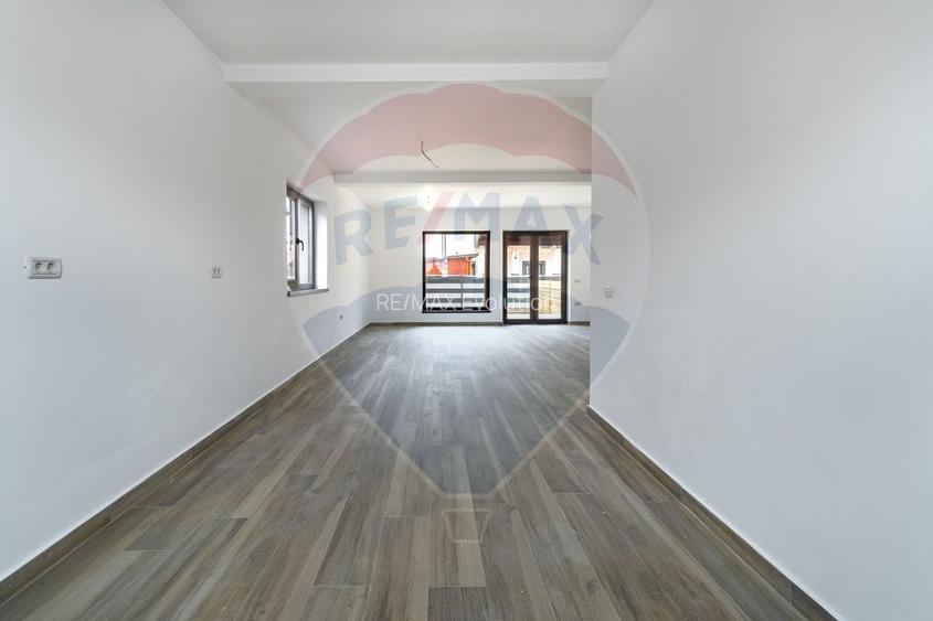 DUPLEX 8 camere de vanzare| Constructie noua| Izvor, BV | Comision 0% - 39