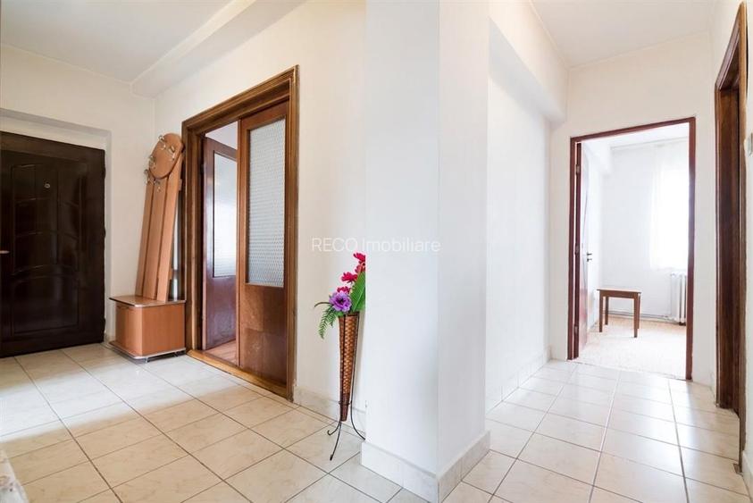 RECO Apartament 3 camere Rogerius – luminos, dubla orientare - 17