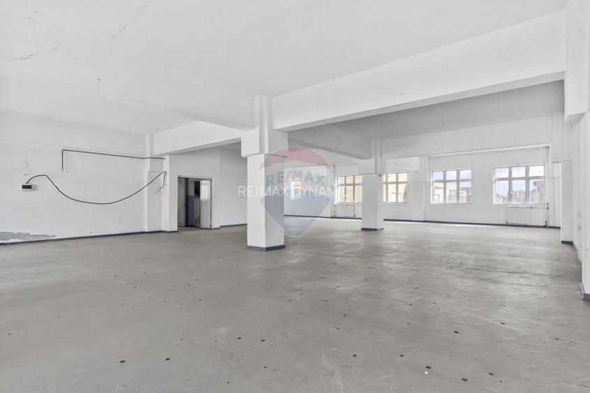 Cladire unica cu destinatii multiple de vanzare Ultracentral Arad - 18