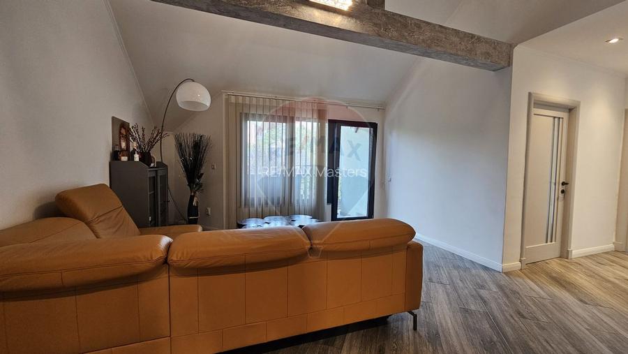 Casă / Vilă cu 7 camere si teren 1000 mp în zona Centrala-Suceava - 33