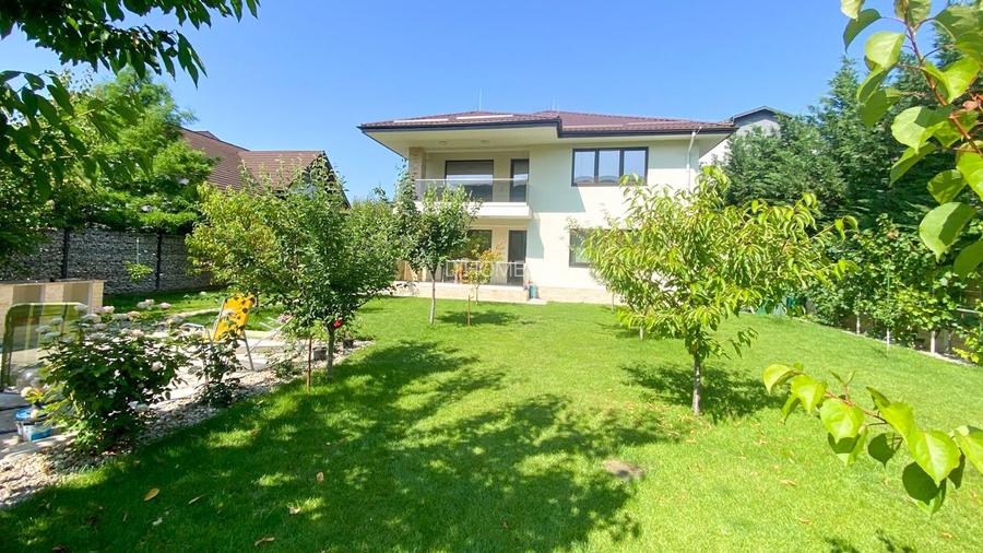 V&acirc;nzare vilă 8 camere | Grădină 500mp | 3 locuri de parcare - 2