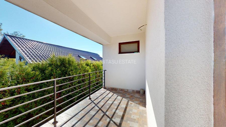 Duplex &icirc;ntreg cu Panouri Solare! Cu 2 intrari! - 9