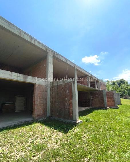 BREAZA – OCINA DE SUS – VILA EXCLUSIVISTA – 343 mp – 5000 mp TEREN – 195.000 EUR - 3