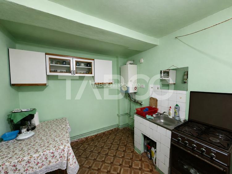 Casa individuala de vanzare Str Cimitirului nr 16 Selimbar- 250 teren - 6
