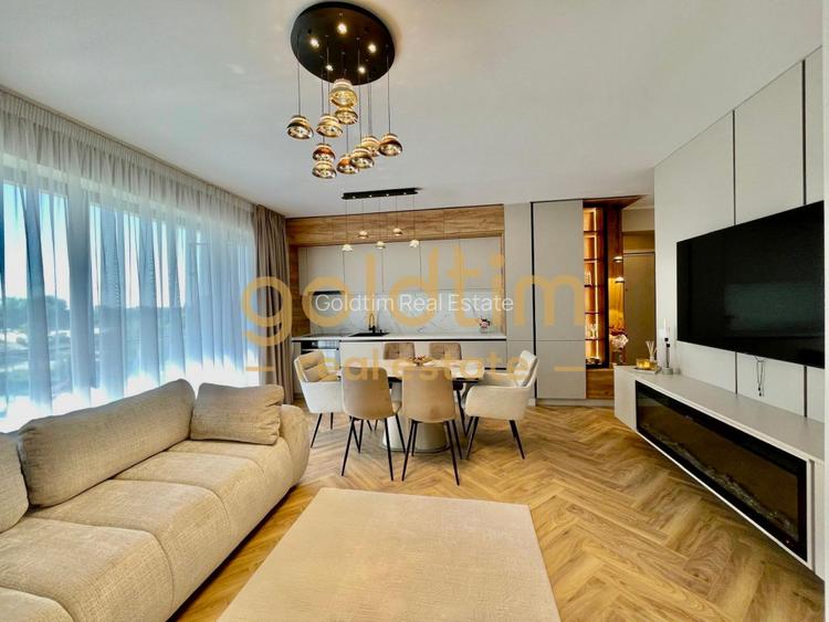 DESIGN UNIC/SUPERB/ZONA LINISTITA/LUX/1 LOC PARCARE - 11