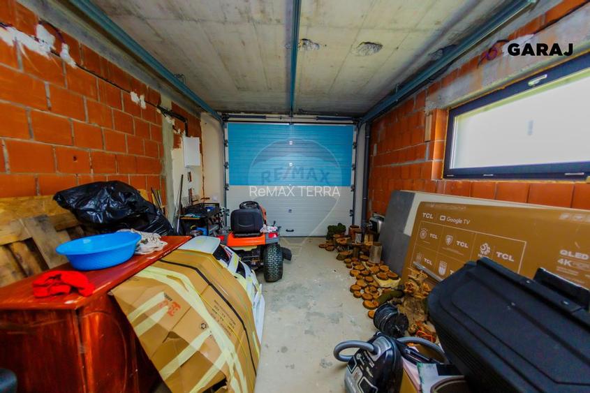 Casă de poveste cu panorama deosebita - 16