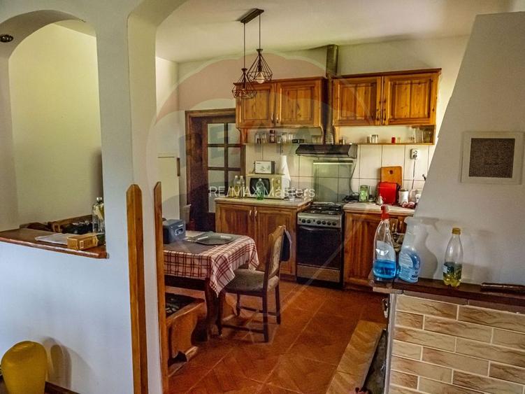 Vila / Pensiune cu 20 camere de vânzare în Câmpulung Moldovenesc, SV - 13