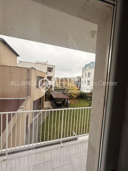 Apartament terasă panoramică de 24 m2 | piscină rooftop | la 5' mare - 9