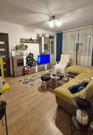 Vânzare apartament 3 camere, parter, 60 mp,  Piața Sudului - 2