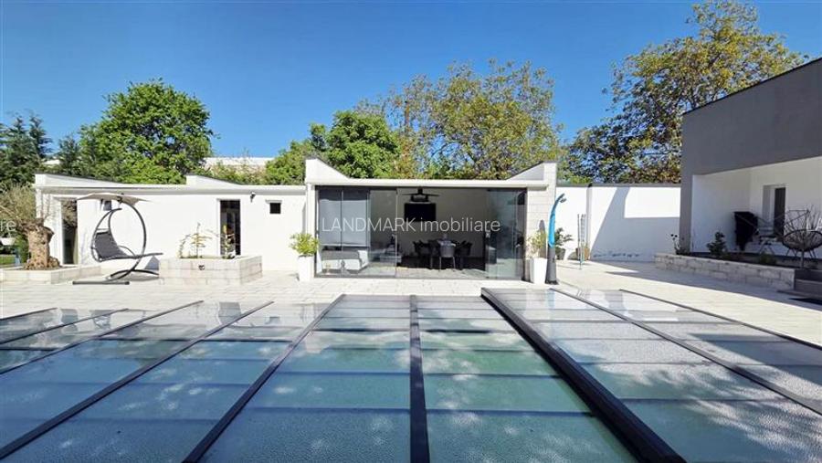 VILA PE PARTER SUPERBA MOBILATA / UTILATA CU PISICINA SI TEREN GENEROS - 33