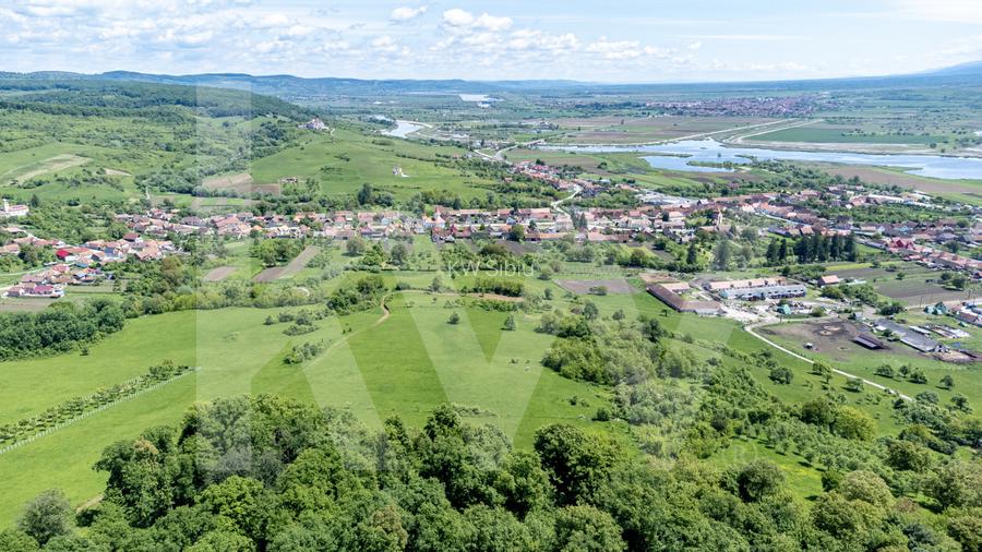 Bradu, Sibiu – terenuri 500 mp cu priveliște la munți și râu, doar 7.500 € - 7
