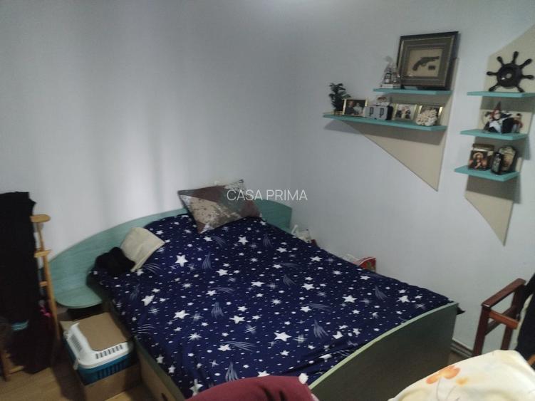 Apartament 3 camere DECOMANDAT, Nicolina 2, etaj 2, suprafata generoasa! - 2