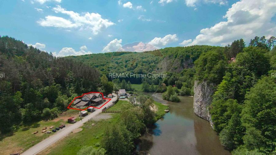 Pensiune cu 6 camere și restaurant de vânzare în Șuncuiuș - 17
