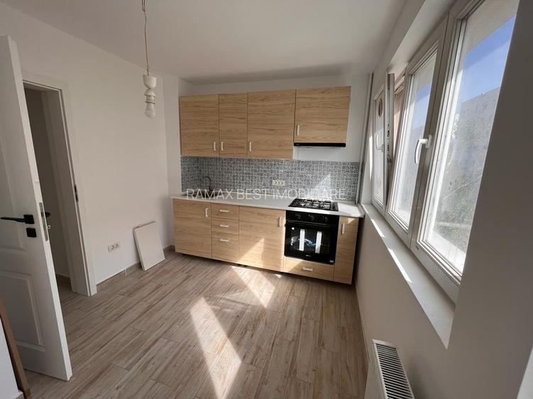 Dristor, Piata Matei Ambrozie, Nicolae Grigorescu, vedere spre IOR - 12