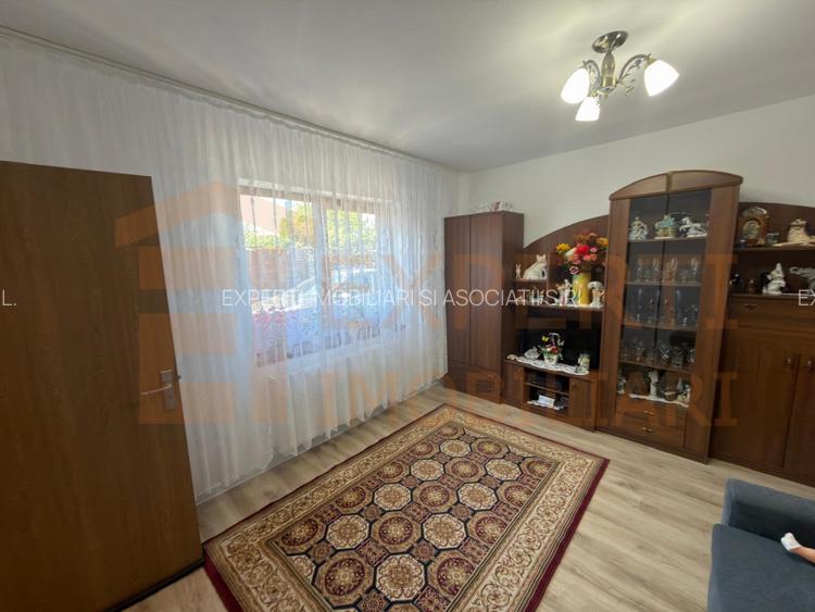 Casă de vânzare în Medeea | 3 camere | Curte generoasă | Renovată Complet - 2