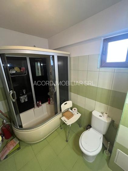 Apartament cu 4 camere FOARTE MARE inel 1 - 19