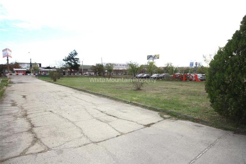 Proprietate pozitie exceptionala, teren 10,000 mp, deschidere DN1 36 ml, hala, b - 3