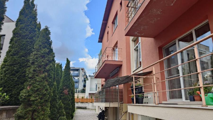 Strada Eugen Lovinescu, Apartament cu 3 camere decomandate - 80 mp - etaj 1 - 8