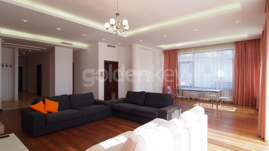 Apartament cu 4 camere si vedere panoramica spre lac - 4