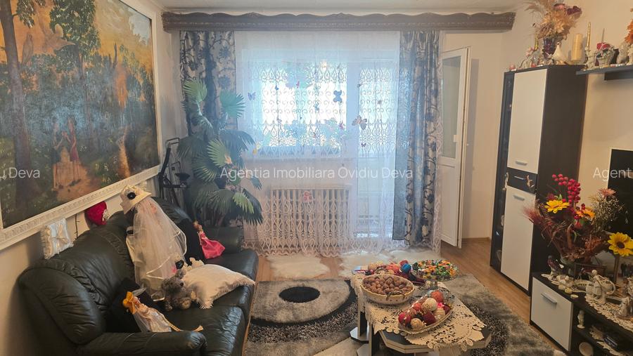 Vand apartament cu 3 camere decomandat in Deva str. Bejan, 2 bai, 2 balcoane - 2