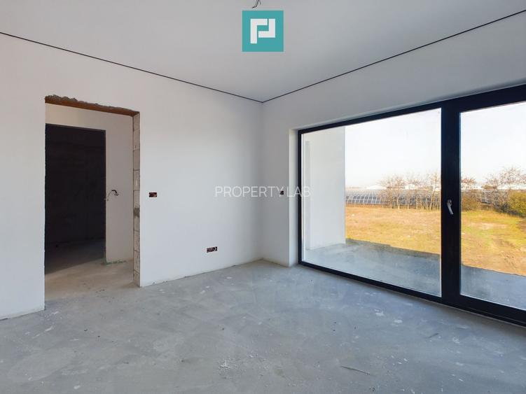 Vilă modernă în Șofronea - 13