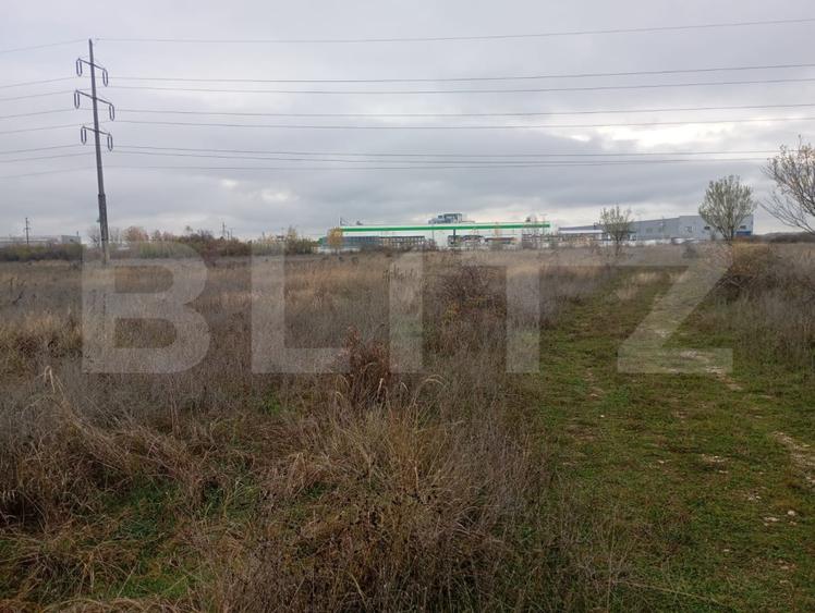 Teren 9.000 mp în Priseaca – Intravilan + Extravilan, aproape de Târgoviște