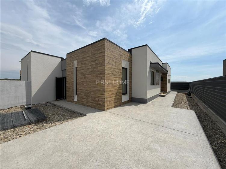 Casa individuala de vanzare - Cobalt Residence - Pret 128.000 Euro - 2