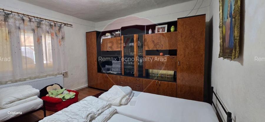 Casă cu anexă, livadă și panouri fotovoltaice - 5