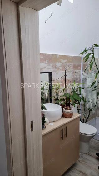 // CASA DE VANZARE ZONA CENTRALA// - 3