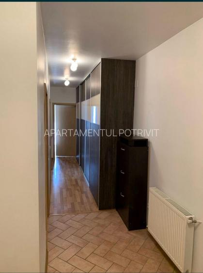Apartament cu 2 camere decomandate si balcon -Zona centrala, Str. Eroilor - 6