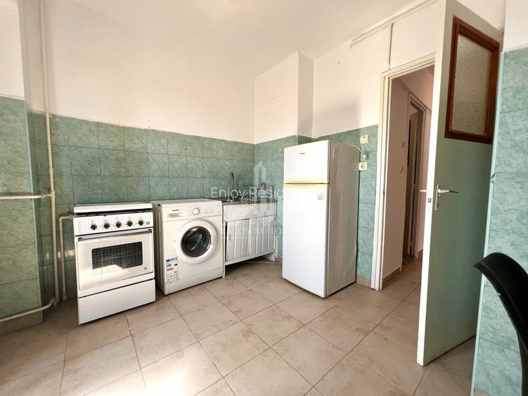 METROU LANGA SCARA! Garsoniera decomandata | Mobilata/utilata complet - 9