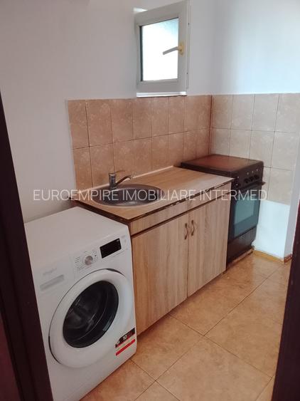 Garsoniera de inchiriat, zona CET - 8