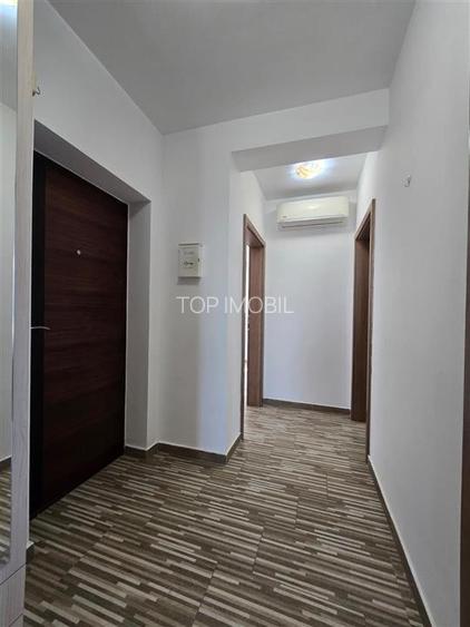 Etaj 2 - Complex Eos Rediu, 3 camere decomandat cu geam la baie, 2 balcoane - 9