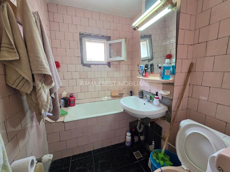 1 Decembrie 1918, Trapezului intersectie Prevederii, 3 minute metrou - 3