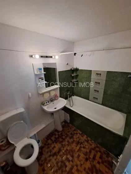 Apartament 2 Camere | Lujerului | Decomandat | Renovat Recent | Balcon | Metrou - 10