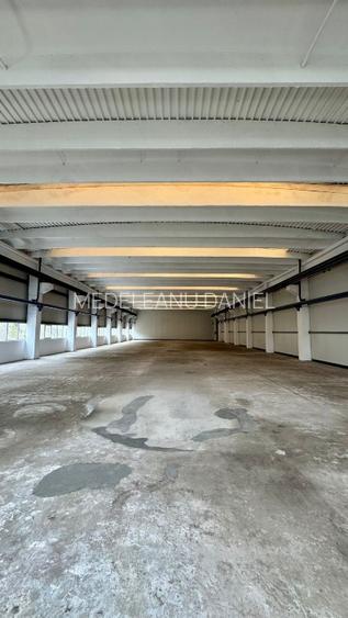 Închiriez spatiu industrial 990 MP - 5,5 euro /mp /luna +TVA - 4