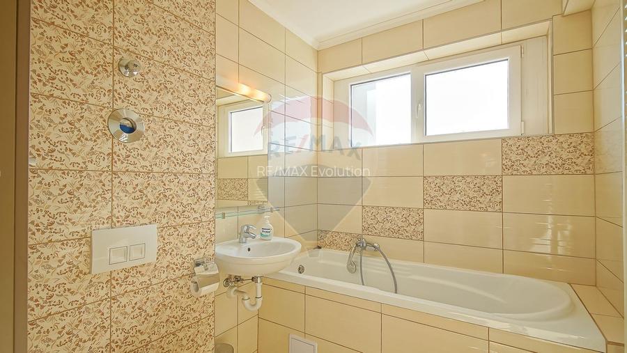 Apartament 3 camere de închiriat–Avangarden Bartolomeu - 23