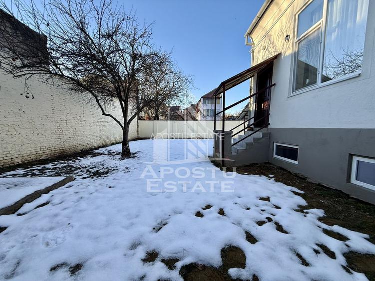 Casa individuala versatila, teren 411mp, zona Lunei - 12