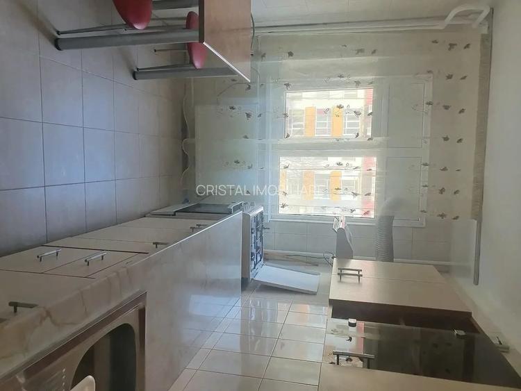 Închirierer Apartament cu 2 camere, parcare, 2 AC, 2 min metrou Titan - 9