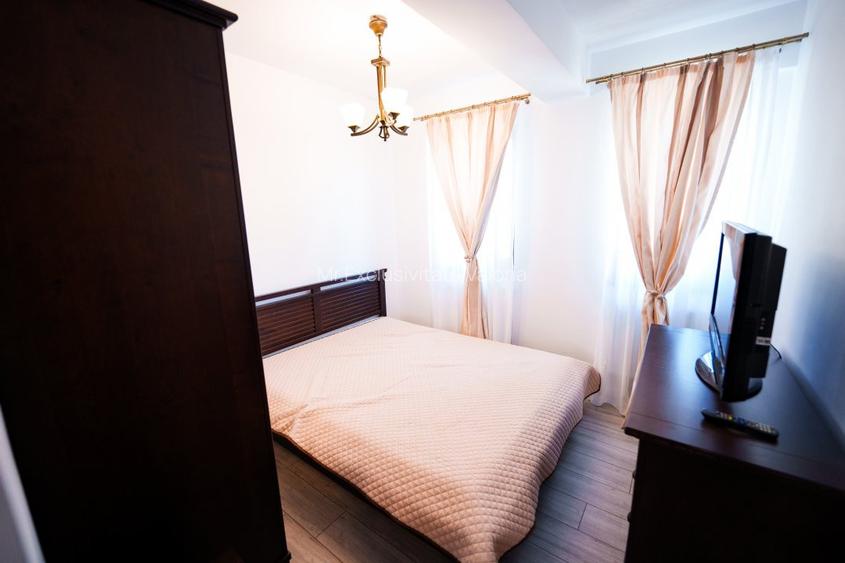 Apartament de închiriat 3 camere central - Parcare Privata - 8