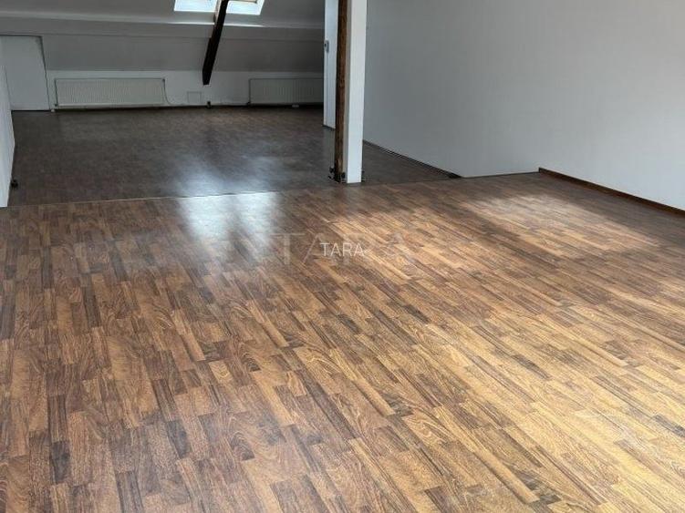 Apartament de vânzare cu 4 camere in zona Ultracentrala - 3