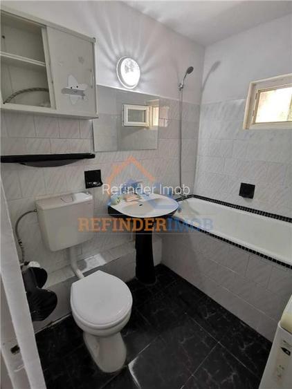 Apartament de vanzare cu 2 camere, zona Titan - Piata Minis - 7
