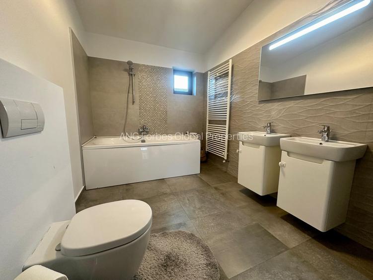 Vilă Elegantă cu Piscină Privată în Corbeanca - 15