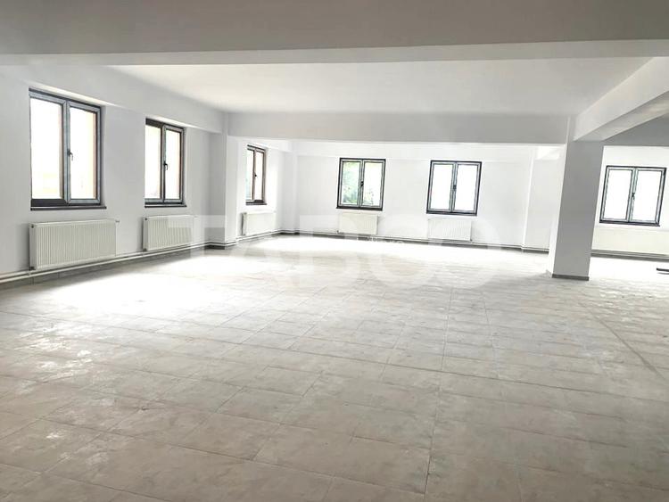 Spatiu comercial de inchiriat de 600 mp zona Centrala in Sibiu - 2
