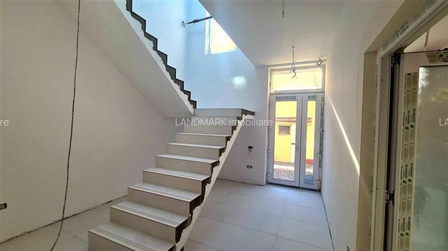 Cladire comerciala 563 mp utili, pozitie excelenta la bulevard - 8