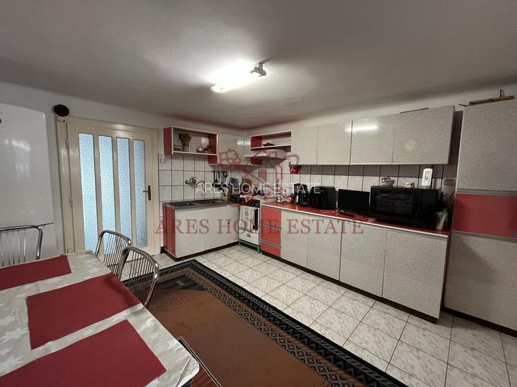 Vilă spațioasă 6 camere în centrul Lugoj – teren 471 mp, garaj - 8