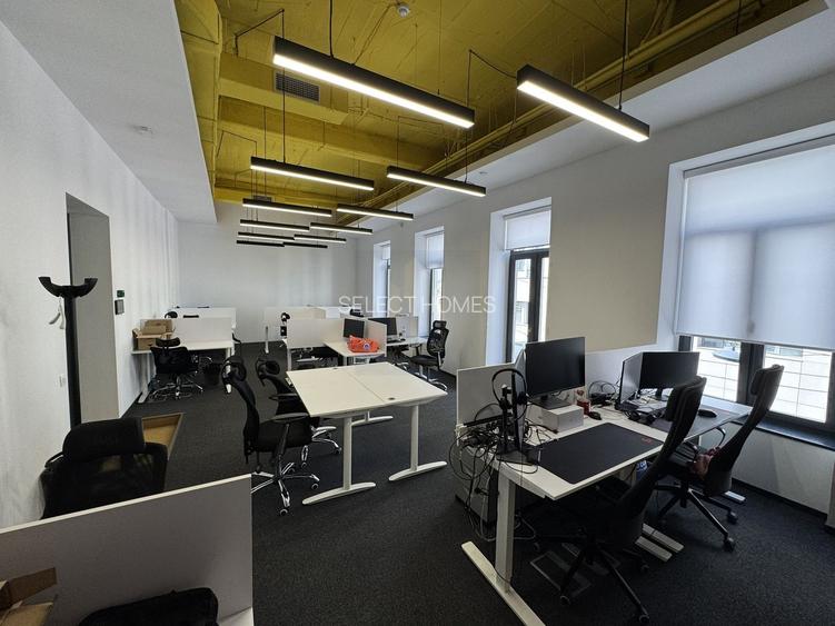 Cladire de birouri consolidata si renovata de inchiriat in *Centrul Vechi* - 11